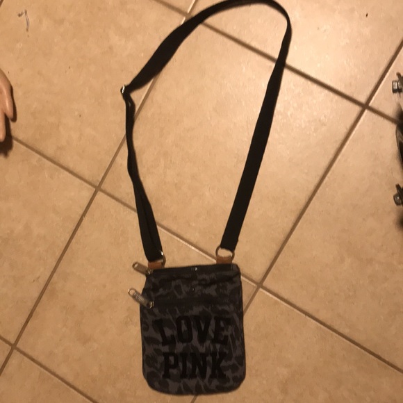 “Pink” messenger bag! - Picture 5 of 9